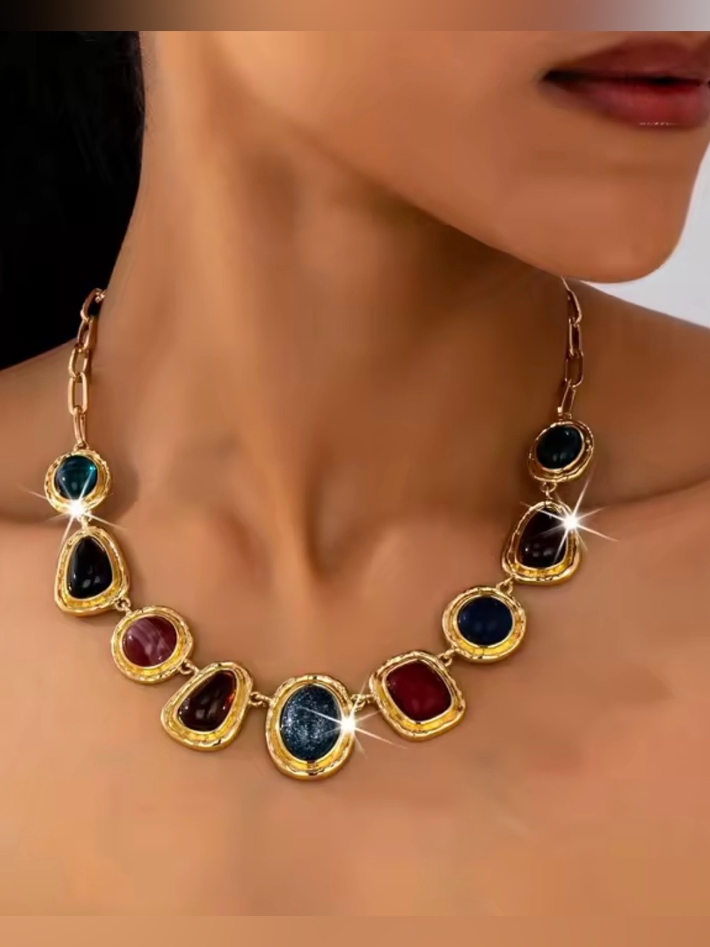 Luxury High-Design, Fashionable and Versatile Pendant Necklace